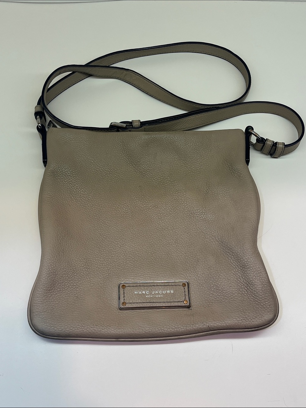 Marc Jacobs Too Hot to Handle Sia Crossbody Bag Sandstone